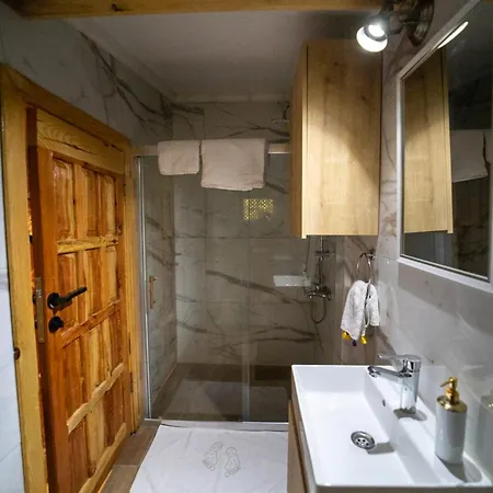 Dutlu Tas Evleri Couette-café 3*