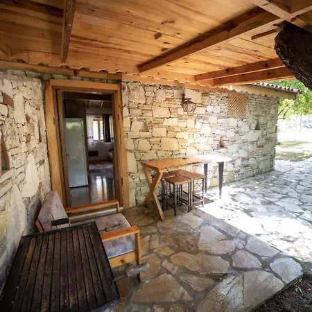 Dutlu Tas Evleri Couette-café